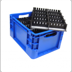 🇩🇪 Deutsch Kunststoff-Wabenplatte mit Hohlkammerstruktur – leichte, stabile Sandwichplatte aus Kunststoff für Verpackung, Transport und industrielle Anwendungen. 🇬🇧 Englisch Plastic honeycomb panel with hollow core design – lightweight and durable plastic sheet ideal for packaging, transport, and industrial use. 🇪🇸 Spanisch Panel de panal de plástico con núcleo hueco – lámina plástica alveolar ligera y resistente, ideal para embalaje y aplicaciones industriales. 🇫🇷 Französisch Panneau alvéolaire plastique à structure creuse – plaque sandwich légère et résistante pour l’emballage et les applications logistiques. 🇮🇹 Italienisch Pannello a nido d’ape plastico con nucleo cavo – lastra alveolare leggera e robusta per imballaggi e uso industriale. 🇵🇱 Polnisch Płyta komorowa z tworzywa sztucznego o strukturze plastra – lekka i wytrzymała płyta warstwowa do opakowań i logistyki. 🇳🇱 Niederländisch Kunststof honingraatplaat met holle kern – lichte en sterke kunststofplaat voor verpakking, opslag en industriële toepassingen.