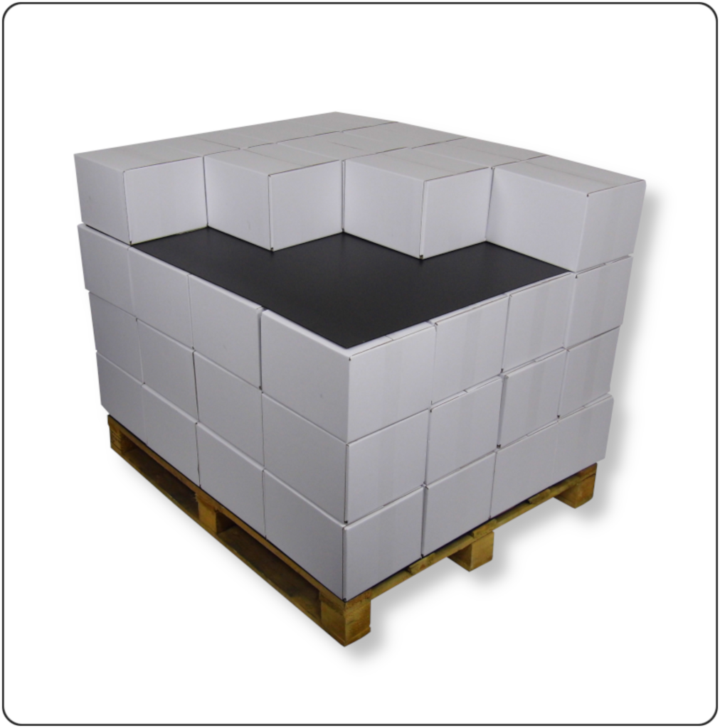 Kunststoff-Zwischenlage aus Hohlkammerplatte – stabile und wiederverwendbare Trennlage für Paletten, Stapelgüter und Verpackungssysteme. Sorgt für sichere Ebenentrennung, Stapelstabilität und sauberen Warentransport in Lager und Logistik.