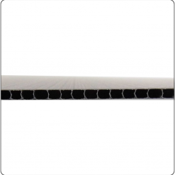 Kunststoff-Hohlkammerplatte (HKP) mit Struco-Profil – leichte, stabile Steg- und Luftkammerplatte aus PP für Verpackung, Lagertechnik, Trenneinsätze und industrielle Anwendungen.