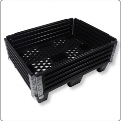 Halbpaletten-Aufsatzrahmen aus robustem Kunststoff mit 4 Scharnieren – klappbarer Palettenrahmen für Lagerung, Transport und sichere Mehrwegverpackung.