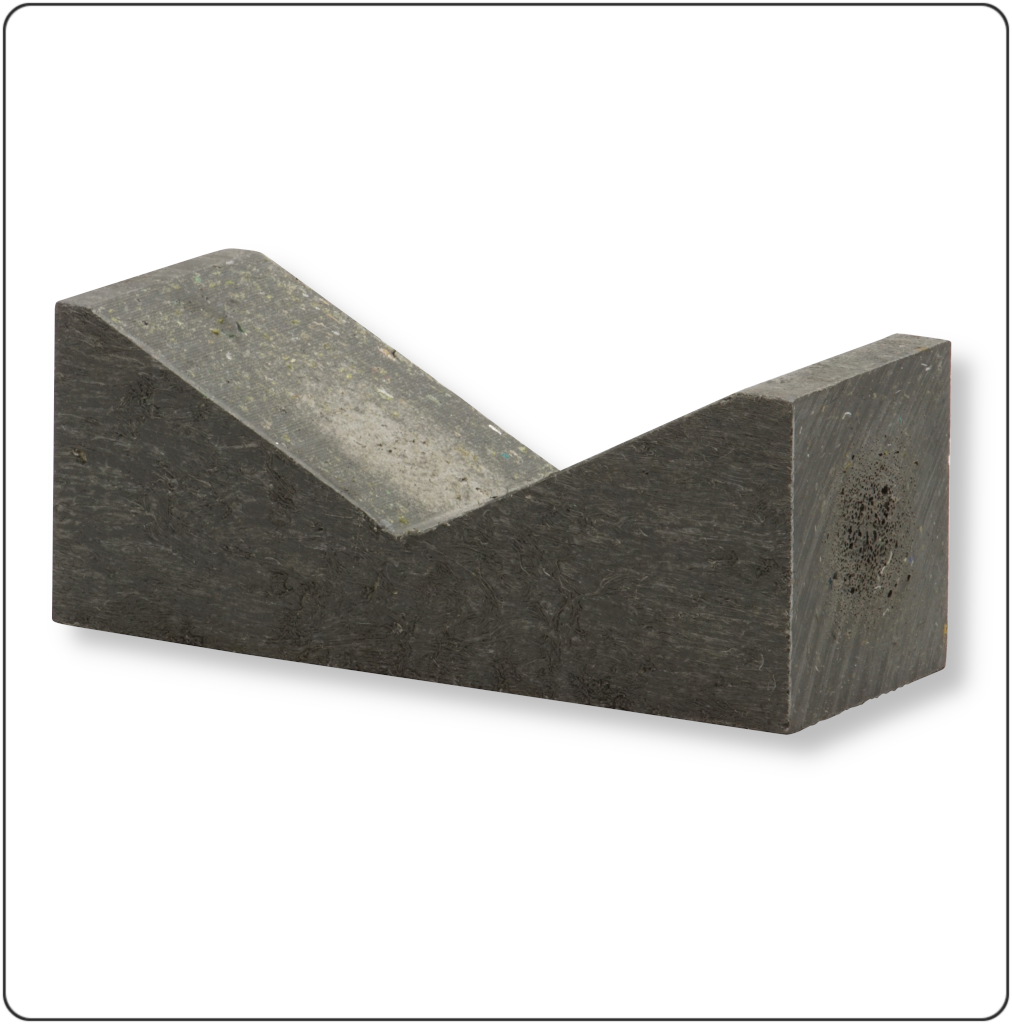 Kunststoff-Lagerprisma 250x100x100 mm - für Rohre, Wellen & Rundstäbe - LP250V1-50006 2 Kunststoff-Lagerprisma 250x100x100 mm aus Recycling-Vollmaterial mit CNC-gefrästem V-Ausschnitt für Rohre, Wellen und Rundstäbe