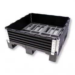 Plastic Pallet collar 800 x 800 mm with 4 hinges, diagonally foldable, on a square pallet